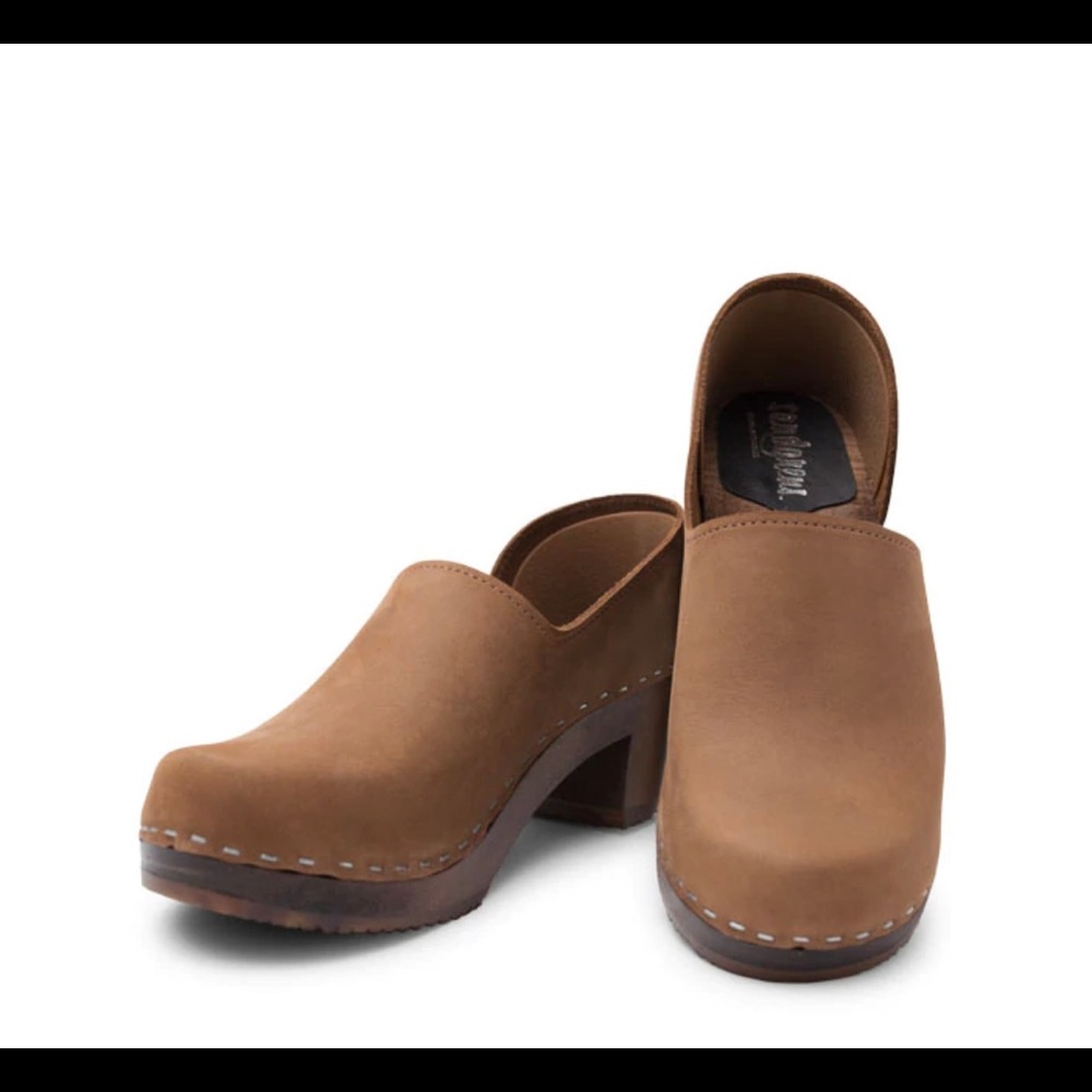 Sandgrens Brett Clogs - Dexter Tan - image 2